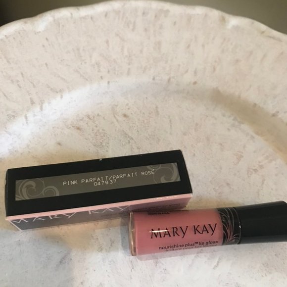 Mary Kay Other - Mary Kay Nourishine Plus lipgloss NIB Pink Parfait
